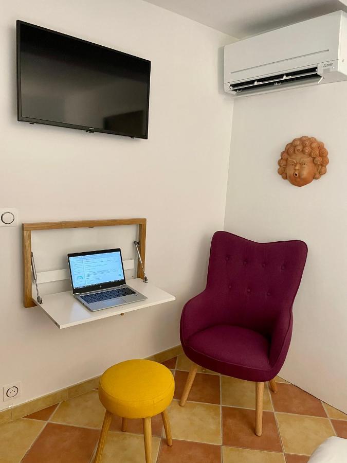 Pila & Bed Montpellier Centre Corum Comedie - Chambre Calme Climatisee - Quiet Air-Conditioned Room Exterior foto